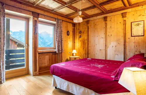 Carano Apartamento | Apartment 'Casa Francesca' with Mountain View, Private Terrace and Wi-Fi