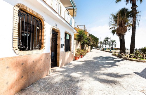 Pedregalejo Apartamento | Apartamento 'Casa Playa 3 Dormitorios' con vistas al mar, Wi-Fi y aire acondicionado