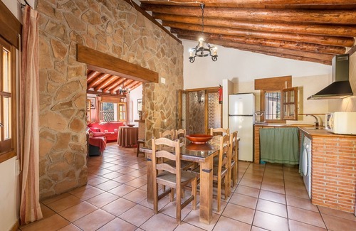 Castril Apartamento | Apartamento 'Casa Rural Cortijo El Plantio' con vistas a la montaña, Wi-Fi y aire acondicionado.