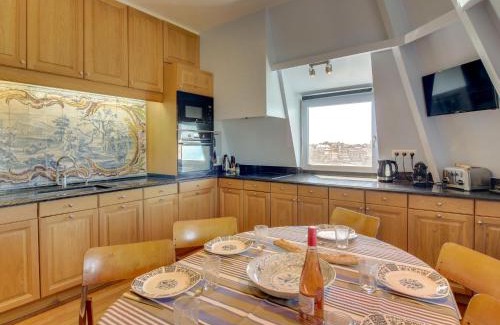 Dinard Apartamento | Apartment Château des Deux Rives by Interhome
