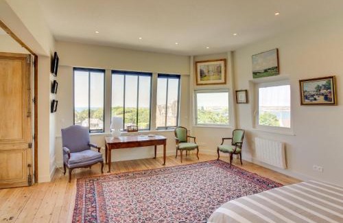 Dinard Apartamento | Apartment Château des Deux Rives by Interhome