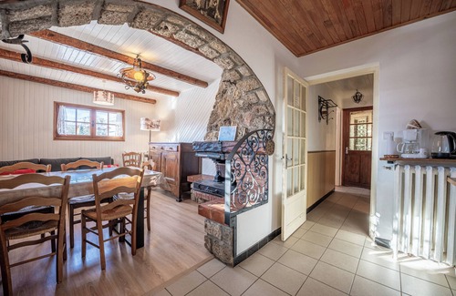 Albiez-le-Vieux Apartamento | Apartamento 'Chalet -Les Aiguilles- Rdc' con vistas a la montaña, terraza y jardín