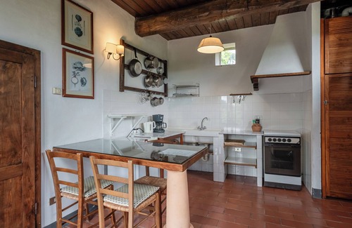 Pescia Apartamento | Apartamento 'Cima A Zano' con vistas a la montaña, piscina compartida y Wi-Fi