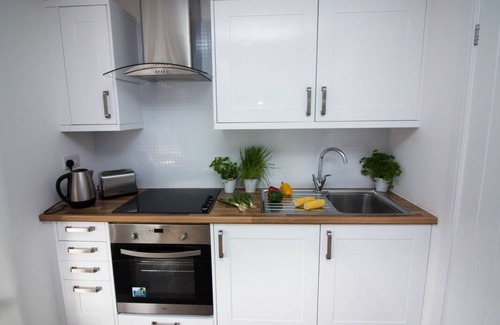 Eastleigh Apartamento | Estudio-Apartamento-Baño Privado-Sleeps 2
