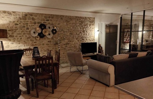 Crest Apartamento | Apartamento-Confortable-Baño en la habitacion-Vista al patio
