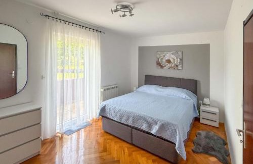 Rakalj Apartamento | Apartment Cvjetko by Interhome