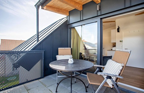 Bruckmuehl Apartamento | Apartamento 'Dachgeschosswohnung mit Terrasse' con balcón y Wi-Fi