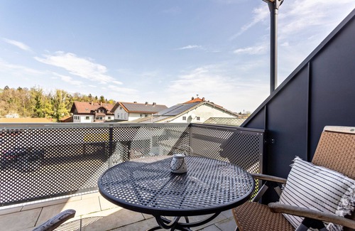 Bruckmuehl Apartamento | Apartamento 'Dachgeschosswohnung mit Terrasse' con balcón y Wi-Fi