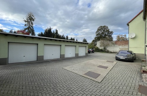 Finsterwalde Apartamento | Apartamento 'Das Grüne Haus' con terraza y jardín compartidos