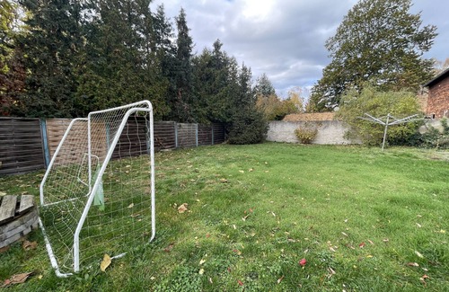 Finsterwalde Apartamento | Apartamento 'Das Grüne Haus' con terraza y jardín compartidos