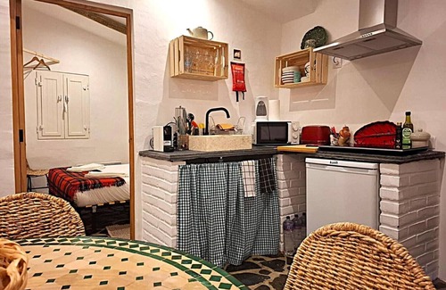 Reguengos de Monsaraz Apartamento | Apartamento 'Descanso Dos Oleiros' con Terraza Privada, Wi-Fi y Aire Acondicionado