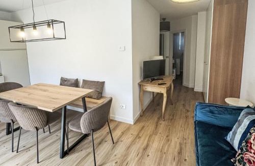 Mezzolago Apartamento | Apartment Dromaè-3 by Interhome