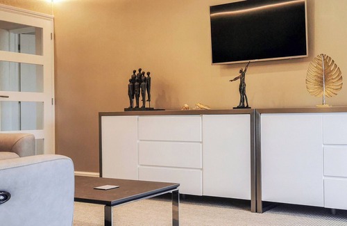 Pagham Cabaña | Apartment Eight at Barton Manor - UK39563