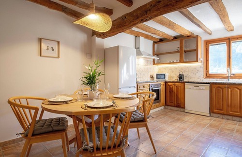 Beguda Apartamento | Apartamento 'Eixida' con vistas a la montaña, Wi-Fi y aire acondicionado