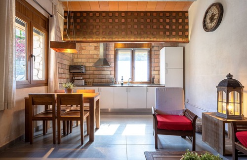 Conesa Apartamento | Apartamento 'El Clos 5' con terraza compartida, jardín compartido y Wi-Fi