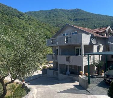 Tomicici Apartamento | Apartment Elena