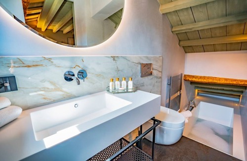 Castello Villa | Apartment Emilia - Tres Habitaciones Villa, Capacidad 6