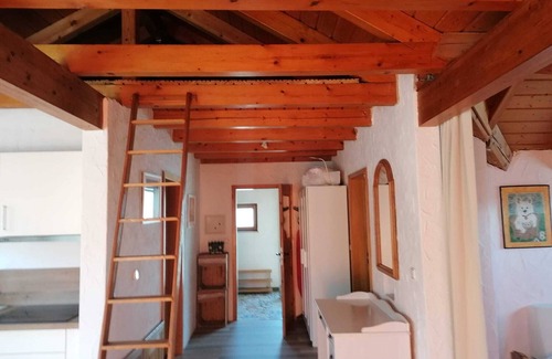 Tiefenbronn Apartamento | Apartamento 'Emmaus' con jardín compartido y Wi-Fi