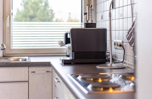 Zwiefalten Apartamento | Apartamento 'Ferienwohnung Christine' con vistas a la montaña, terraza privada y Wi-Fi