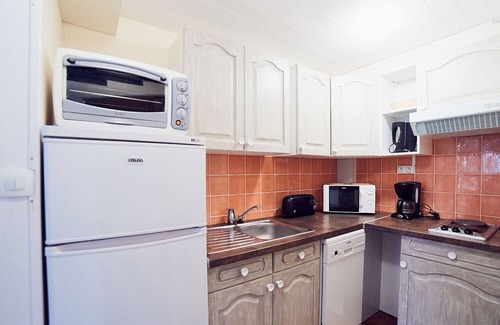 La Chapelle-Geneste Apartamento | Apartment for 5 people, in Auvergne, near La Chaise-Dieu