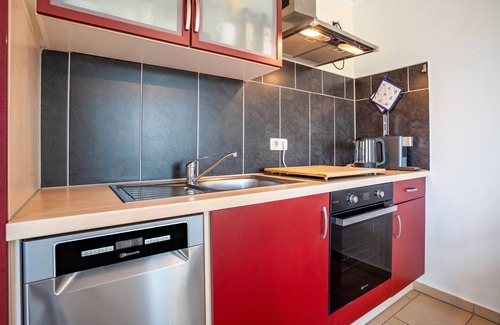 Ribnitz-Damgarten Apartamento | Apartamento 'Ferienwohnung Ostseezeit' con terraza privada, jardín compartido y Wi-Fi