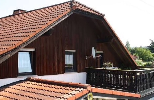 Hoehr-Grenzhausen Apartamento | Apartamento 'Ferienwohnung Meuer' con balcón y Wi-Fi