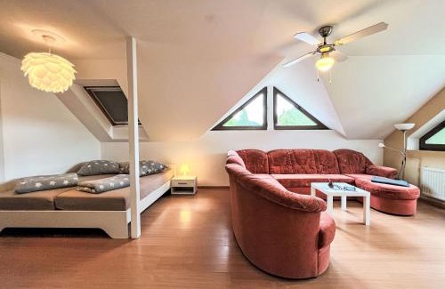 Adenau Apartamento | Apartment Ferienapartments Adenau-4 by Interhome