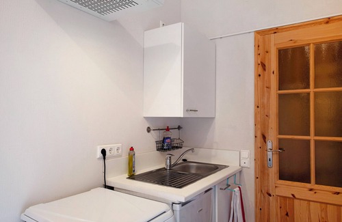 Krakow am See Apartamento | Apartamento 'Ferienwohnung 5' con terraza compartida, jardín compartido