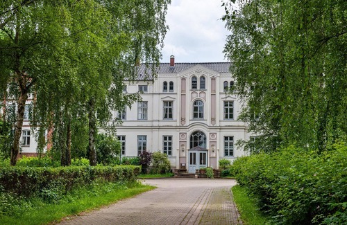 Krakow am See Apartamento | Apartamento 'Ferienwohnung 5' con terraza compartida, jardín compartido