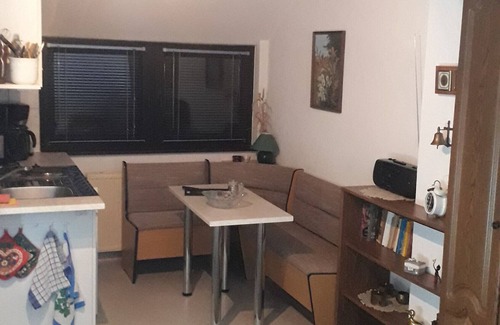 Dranske Apartamento | Apartamento 'Ferienwohnung Hiddenseeblick 2' con vistas al mar, terraza compartida y Wi-Fi