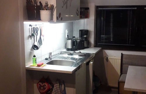 Dranske Apartamento | Apartamento 'Ferienwohnung Hiddenseeblick 2' con vistas al mar, terraza compartida y Wi-Fi