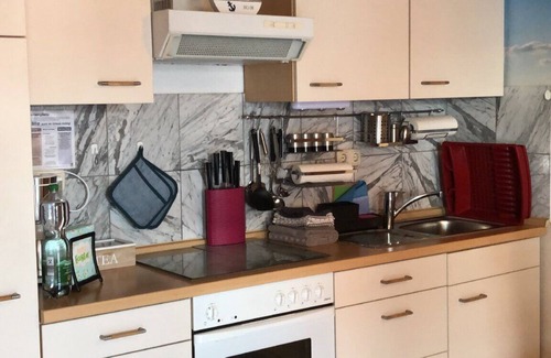 Gunzenhausen Apartamento | Apartamento 'Fewo 2 - Seehaus Hoyer' con balcón y Wi-Fi