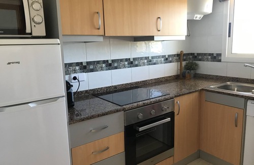 Clara Apartamento | EXCELENTE APARTAMENTO CON WIFI, PISCINA Y JARDIN A 500 M DE LA PLAYA.
