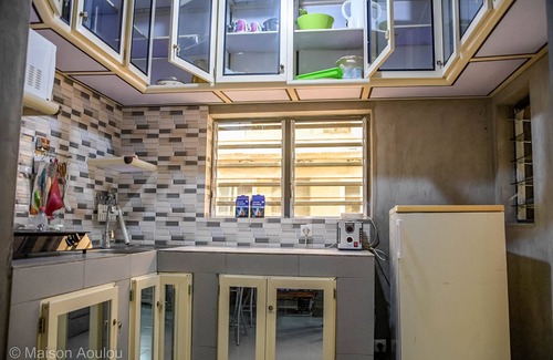 Littoral Department Apartamento | Apartment for 7 people in a secure, well-lit area