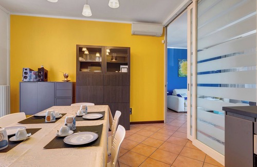 Rovato Apartamento | Apartamento 'Franciacorta' con Vista a la Montaña, Wi-Fi y Aire Acondicionado