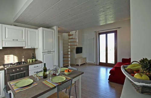 Pesaro Apartamento | Apartment Giglio 7 - Tres Habitaciones Piso, Capacidad 7