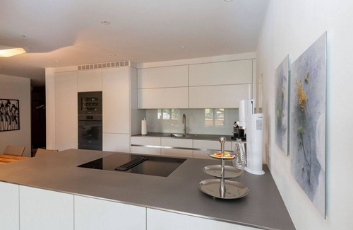 Schoenried Apartamento | Apartamento Grace by Interhome