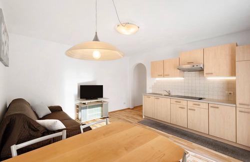 Vipiteno Apartamento | Apartamento 'Hatzlhof Nr 6' con vistas a la montaña, terraza compartida y Wi-Fi