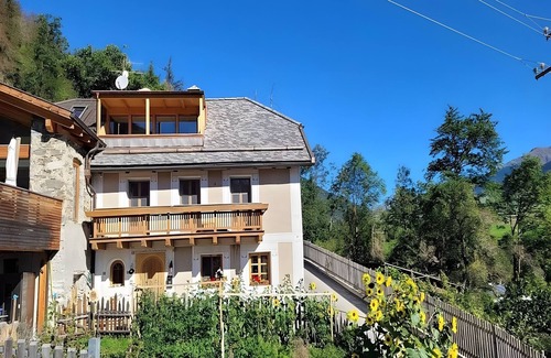 Laudes Apartamento | Apartamento 'Hoamisch' con vistas a la montaña, jardín privado y Wi-Fi