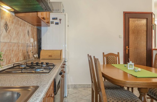 Jadranovo Apartamento | Apartamento Mila by Interhome