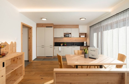Gais Apartamento | Apartamento 'Huberhof Enzian' con vistas a la montaña, terraza privada y Wi-Fi