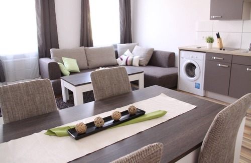 Rudolfsheim-Funfhaus Apartamento | Apartment Huglgasse