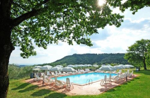 Neri Apartamento | Apartment Il Pettirosso n-7 by Interhome