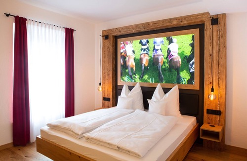 Ebersberg District Apartamento | Apartment "Im Hotel Bichler 103" with Balcony & Wi-Fi