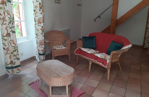 Orange Otro | Apartamento en una casa de campo provenzal en el campo de Orange