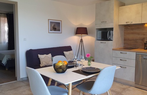 Galeria Apartamento | Apartamento Galéria Vista panorámica al mar y montaña Pueblo tranquilo