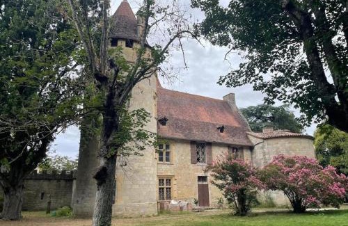 Layrac Apartamento | Apartment in a Renaissance castle