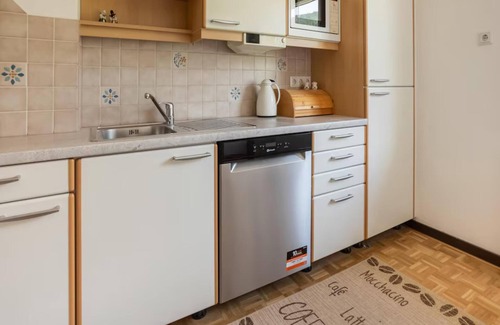 Kotschach-Mauthen Apartamento | Apartment in detached house near ski resort