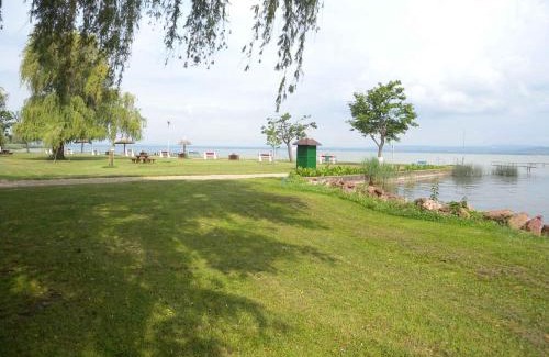 Balatonbereny Apartamento | Apartment in Balatonbereny 40988