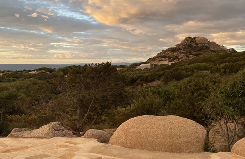 Portobello di Gallura Apartamento | Casa de vacaciones / villa en el campo con fantásticas vistas al mar y piscina privada